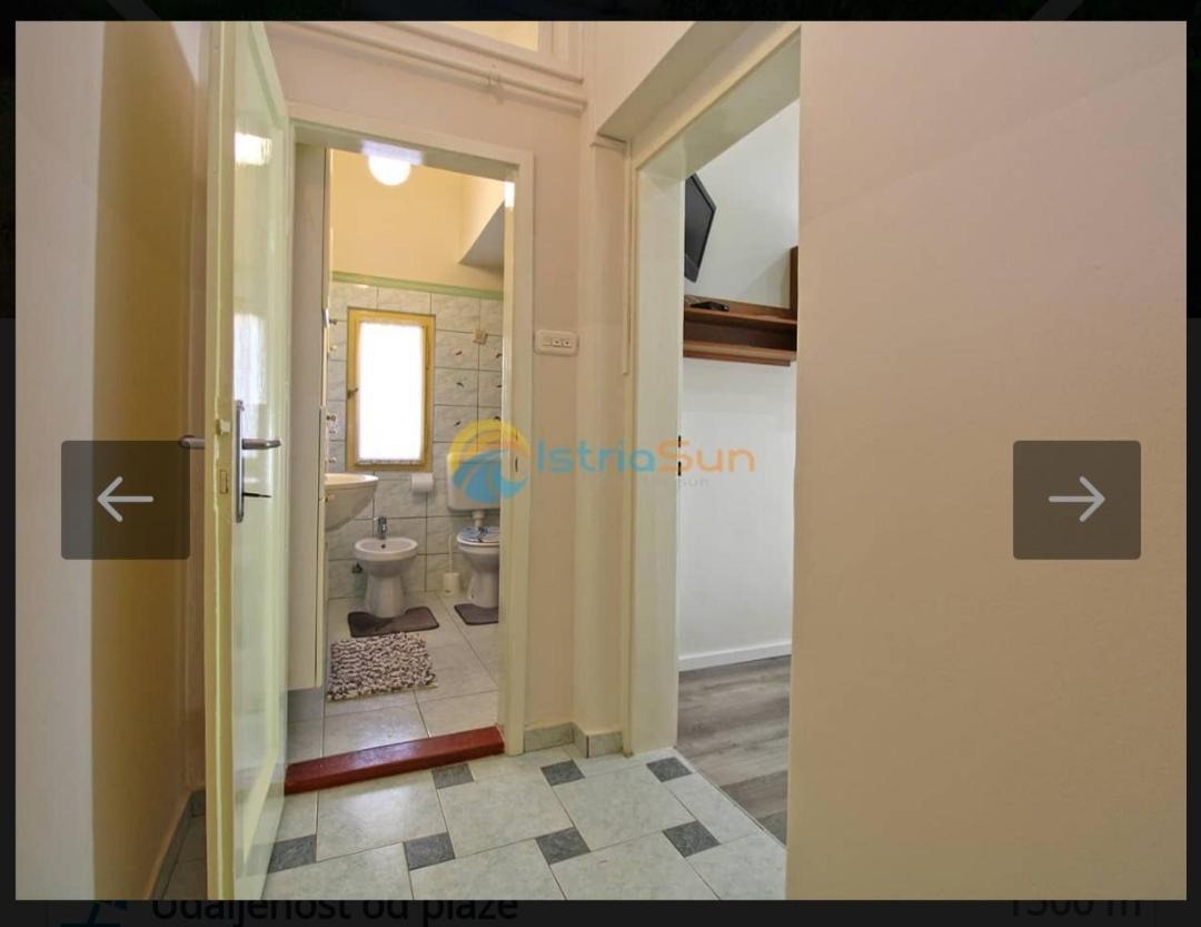 Studio Apartman Lea Pola Esterno foto