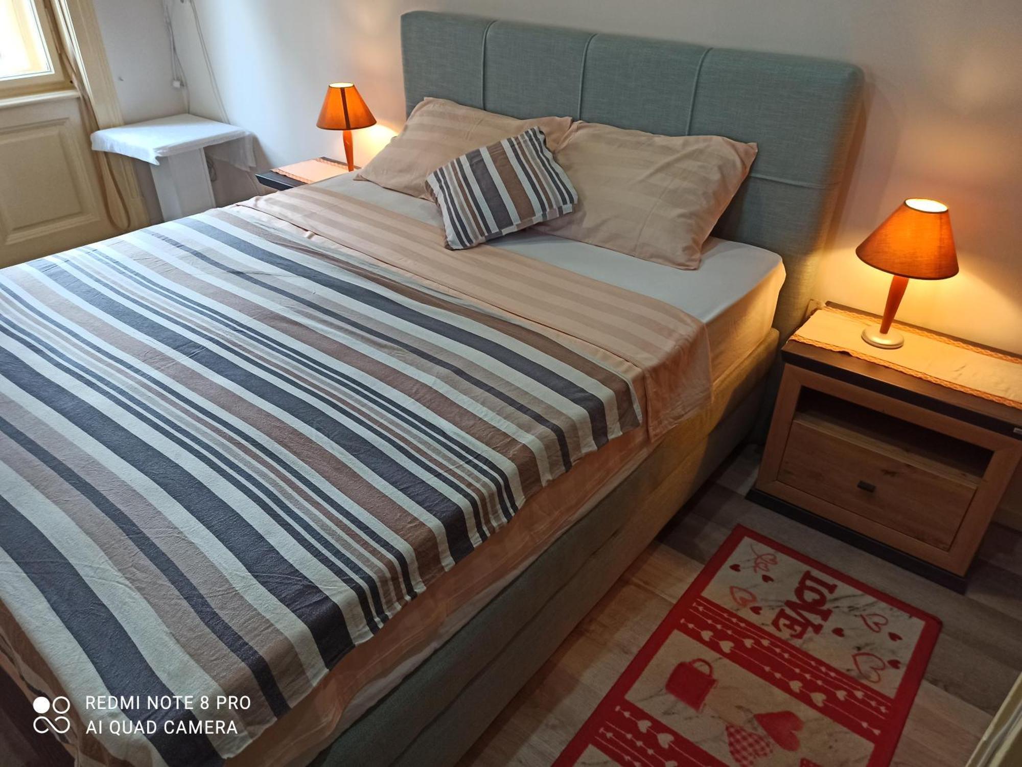 Studio Apartman Lea Pola Esterno foto