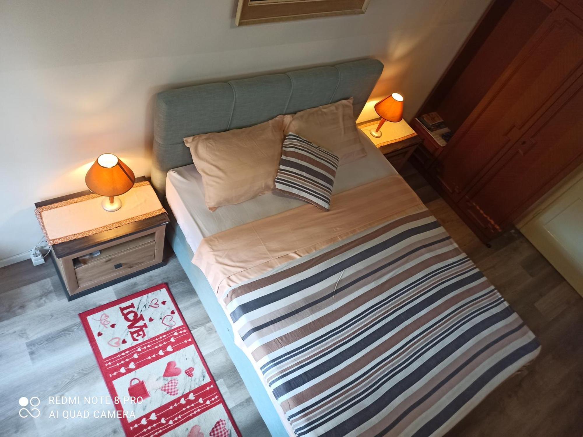 Studio Apartman Lea Pola Esterno foto